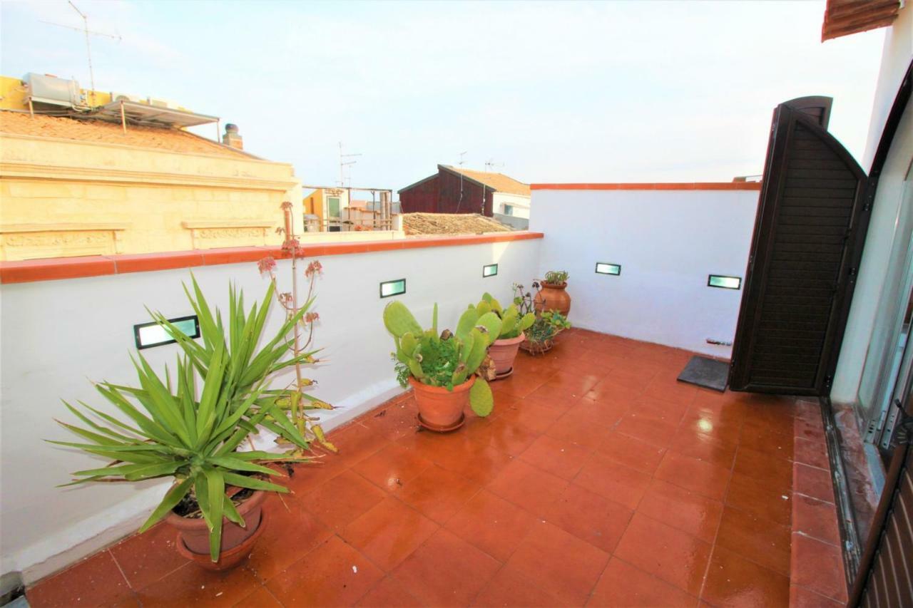 Una Terrazza Per Due Syracuse Exterior photo